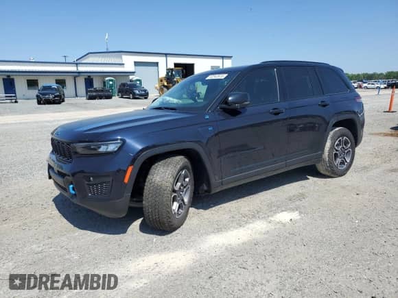 2022 Jeep Grand Cherokee Trailhawk with VIN 1C4RJYC66N8735786, listed as a Copart auction lot 52242615 with 39,626 mi miles and Salvage title. Bid and sale history available at DreamBid. Image 1.
