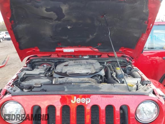 ✅ 2017 Jeep Wrangler Unlimited Rubicon Recon • VIN: 1C4BJWFG3HL709061 • Lot: 43798024. Listed on IAAI with 85,801 mi. Free auction sales archive from the USA and detailed vehicle history report at DreamBid. Image 10.