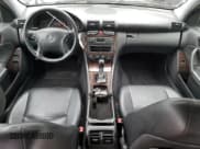 ✅ 2004 Mercedes-Benz C 240 • VIN: WDBRF81JX4F450669 • Lot: 85818444. Wystawiony na Copart z przebiegiem 210 570 mil. Bezpłatny archiwum sprzedaży aukcyjnych z USA i szczegółowy raport historii pojazdu na DreamBid. Zdjęcie 8.