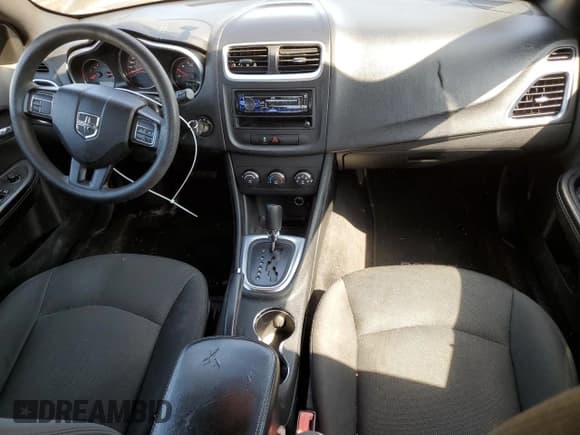 ✅ 2014 Dodge Avenger SE • VIN: 1C3CDZAB2EN226464 • Lot: 70821784. Wystawiony na Copart z przebiegiem 139 380 mil. Bezpłatny archiwum sprzedaży aukcyjnych z USA i szczegółowy raport historii pojazdu na DreamBid. Zdjęcie 8.