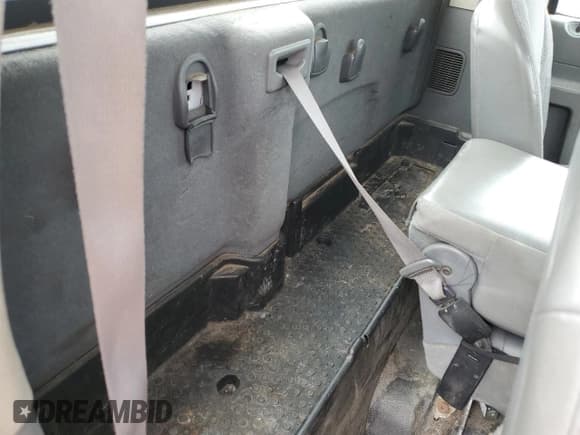 ✅ 2006 Dodge 2500 ST • VIN: 3D7KS26D16G202123 • Lot: 53137755. Wystawiony na Copart z przebiegiem 280 788 mil. Bezpłatny archiwum sprzedaży aukcyjnych z USA i szczegółowy raport historii pojazdu na DreamBid. Zdjęcie 10.