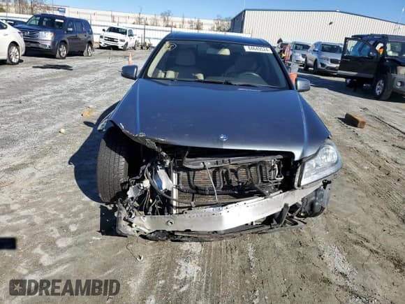 ✅ 2012 Mercedes-Benz C 300 Sport • VIN: WDDGF8BB1CA709311 • Лот: 84649524. Опубликован ранее на Copart с пробегом 154 747 миль. Бесплатный доступ к архиву аукционных продаж из США и подробный отчёт об истории автомобиля на DreamBid. Изображение 5.