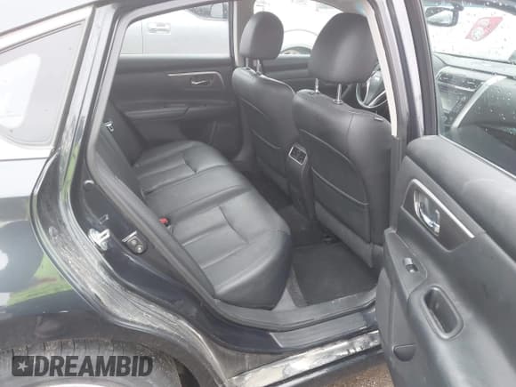 ✅ 2015 Nissan Altima SV • VIN: 1N4AL3APXFC157718 • Lot: 43740346. Listed on IAAI with 164,876 mi. Free auction sales archive from the USA and detailed vehicle history report at DreamBid. Image 8.