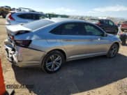 ✅ 2019 Volkswagen Jetta S • VIN: 3VWCB7BUXKM267496 • Лот: 82179035. Опубликован ранее на Copart с пробегом 79 439 миль. Бесплатный доступ к архиву аукционных продаж из США и подробный отчёт об истории автомобиля на DreamBid. Изображение 3.