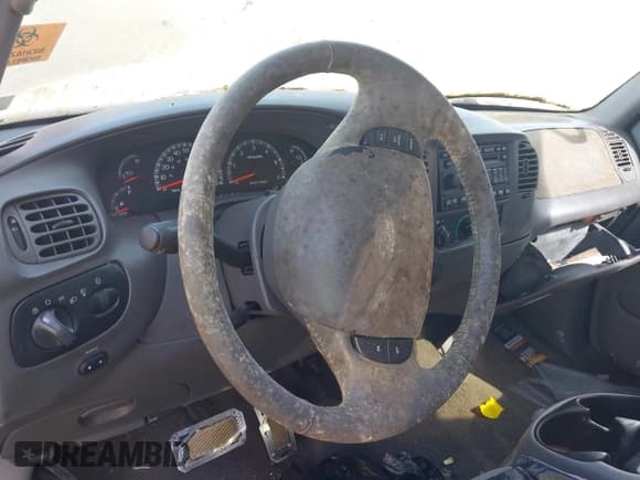 ✅ 2001 Ford F-150 XLT • VIN: 1FTRW07W81KF45918 • Лот: 43777465. Опубликован ранее на IAAI с пробегом Не указан. Бесплатный доступ к архиву аукционных продаж из США и подробный отчёт об истории автомобиля на DreamBid. Изображение 12.