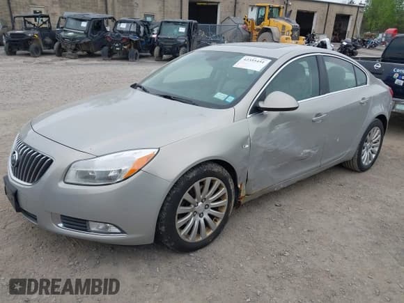 ✅ 2011 Buick Regal CXL Turbo TO2 • VIN: W04GW5EV2B1075451 • Lot: 42355451. Listed on IAAI with 125,307 mi. Free auction sales archive from the USA and detailed vehicle history report at DreamBid. Image 17.