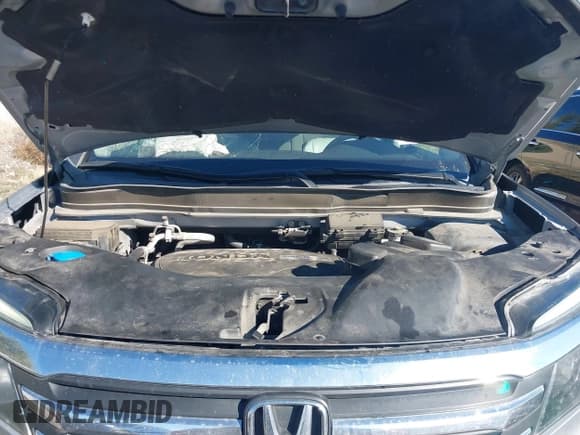 ✅ 2018 Honda Pilot EX-L • VIN: 5FNYF6H5XJB013667 • Lot: 43400037. Listed on IAAI with 111,947 mi. Free auction sales archive from the USA and detailed vehicle history report at DreamBid. Image 10.