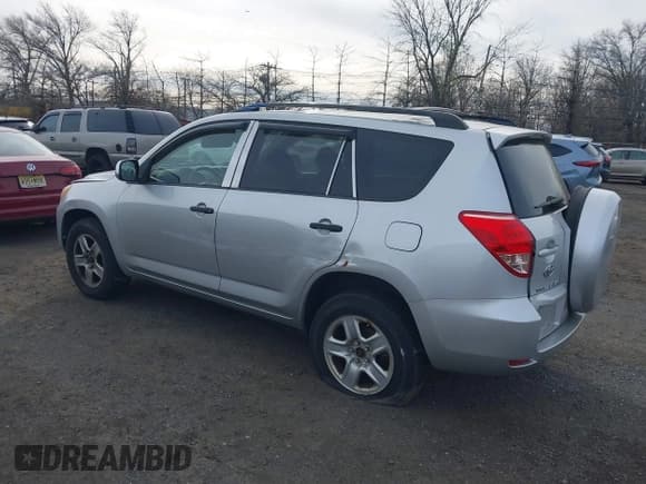 ✅ 2008 Toyota RAV4 • VIN: JTMBD33V186057032 • Lot: 43847970. Listed on IAAI with 158,381 mi. Free auction sales archive from the USA and detailed vehicle history report at DreamBid. Image 6.