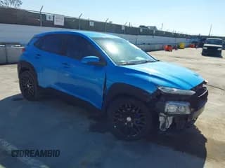 ✅ 2018 Hyundai Kona SE • VIN: KM8K12AA0JU124834 • Lot: 43562576. Wystawiony na IAAI z przebiegiem 133 177 mil. Bezpłatny archiwum sprzedaży aukcyjnych z USA i szczegółowy raport historii pojazdu na DreamBid. Zdjęcie 1.