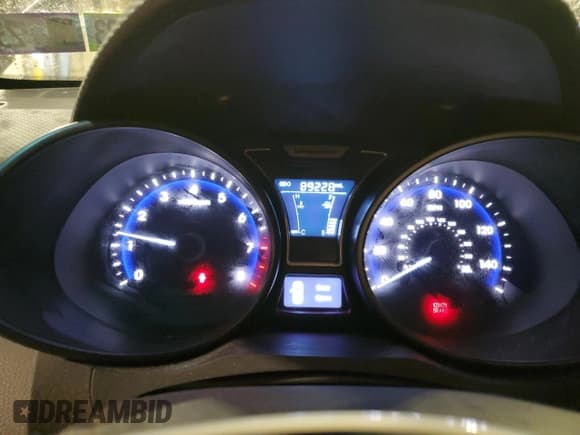 ✅ 2014 Hyundai Veloster Turbo • VIN: KMHTC6AE8EU182785 • Lot: 41662745. Listed on Copart with 89,228 mi. Free auction sales archive from the USA and detailed vehicle history report at DreamBid. Image 9.