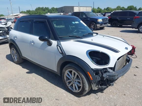 ✅ 2016 MINI Countryman S • VIN: WMWZC3C59GWT09686 • Lot: 42857021. Wystawiony na IAAI z przebiegiem 62 712 mil. Bezpłatny archiwum sprzedaży aukcyjnych z USA i szczegółowy raport historii pojazdu na DreamBid. Zdjęcie 1.