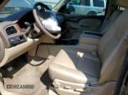 ✅ 2013 Chevrolet Suburban LT • VIN: 1GNSCJE07DR104489 • Lot: 60844784. Wystawiony na Copart z przebiegiem 185 420 mil. Bezpłatny archiwum sprzedaży aukcyjnych z USA i szczegółowy raport historii pojazdu na DreamBid. Zdjęcie 7.