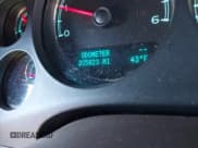 ✅ 2009 Chevrolet Silverado 1500 • VIN: 3GCEC33J49G178179 • Lot: 41810627. Wystawiony na IAAI z przebiegiem 205 823 mil. Bezpłatny archiwum sprzedaży aukcyjnych z USA i szczegółowy raport historii pojazdu na DreamBid. Zdjęcie 15.