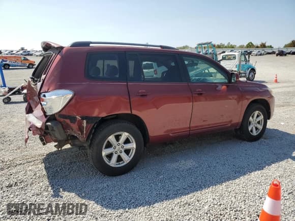 ✅ 2010 Toyota Highlander • VIN: 5TDZA3EH4AS001946 • Lot: 81304025. Wystawiony na Copart z przebiegiem 301 321 mil. Bezpłatny archiwum sprzedaży aukcyjnych z USA i szczegółowy raport historii pojazdu na DreamBid. Zdjęcie 3.