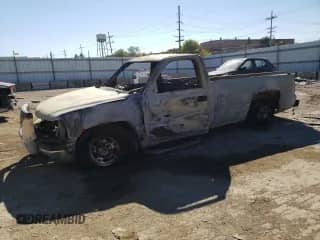 2000 Chevrolet Silverado 2500 с VIN 1GCGK24U7YE107000, выставлен на аукционе Copart как лот 74624144 с пробегом Не указан миль и На запчасти • Non repairable. История ставок и продаж доступна на DreamBid. Изображение 1.