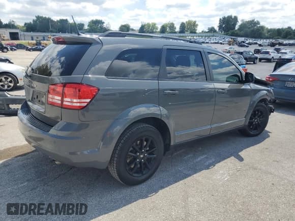 ✅ 2020 Dodge Journey SE Value • VIN: 3C4PDCABXLT273748 • Lot: 70201325. Wystawiony na Copart z przebiegiem Nie podano. Bezpłatny archiwum sprzedaży aukcyjnych z USA i szczegółowy raport historii pojazdu na DreamBid. Zdjęcie 3.