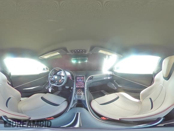 ✅ 2022 Ferrari Roma • VIN: ZFF98RNA5N0269013 • Lot: 44682265. Wystawiony na Copart z przebiegiem 4 360 mil. Bezpłatny archiwum sprzedaży aukcyjnych z USA i szczegółowy raport historii pojazdu na DreamBid. Zdjęcie 15.