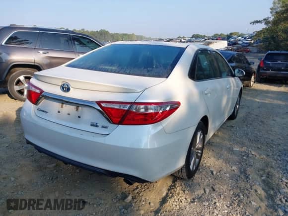 2016 Toyota Camry LE z VIN 4T1BD1FK0GU179201, wystawiony jako IAAI lot #43157471 z przebiegiem 191 456 mil mil oraz . Historia ofert i sprzedaży dostępna na DreamBid. Obrazek 4.