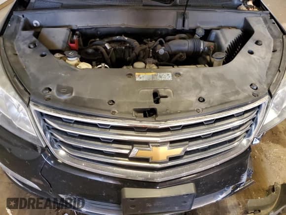 ✅ 2016 Chevrolet Traverse LT • VIN: 1GNKVHKD4GJ187070 • Lot: 82732135. Wystawiony na Copart z przebiegiem 150 289 mil. Bezpłatny archiwum sprzedaży aukcyjnych z USA i szczegółowy raport historii pojazdu na DreamBid. Zdjęcie 12.