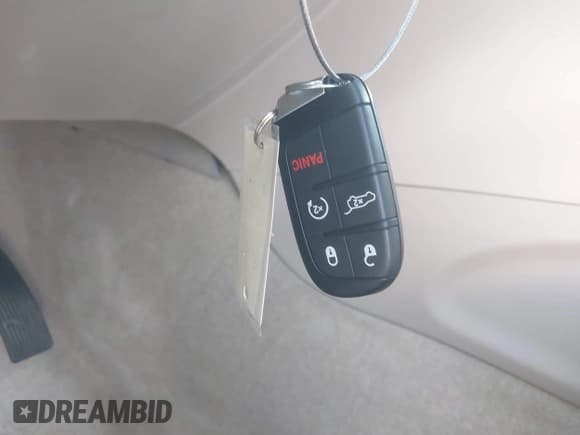 ✅ 2017 Jeep Grand Cherokee Overland • VIN: 1C4RJECG8HC868378 • Lot: 43447535. Listed on IAAI with 50,088 mi. Free auction sales archive from the USA and detailed vehicle history report at DreamBid. Image 11.