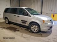 ✅ 2008 Chrysler Town & Country LX • VIN: 2A8HR44H78R137124 • Lot: 93772055. Wystawiony na Copart z przebiegiem 173 752 mil. Bezpłatny archiwum sprzedaży aukcyjnych z USA i szczegółowy raport historii pojazdu na DreamBid. Zdjęcie 4.