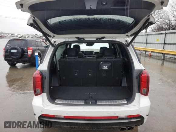 ✅ 2024 Hyundai Palisade Calligraphy • VIN: KM8R7DGE7RU762433 • Лот: 44319825. Опубликован ранее на Copart с пробегом 5 756 миль. Бесплатный доступ к архиву аукционных продаж из США и подробный отчёт об истории автомобиля на DreamBid. Изображение 6.