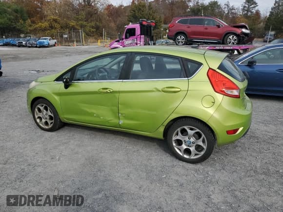 ✅ 2011 Ford Fiesta SES • VIN: 3FADP4FJ9BM147122 • Lot: 90666035. Wystawiony na Copart z przebiegiem 133 206 mil. Bezpłatny archiwum sprzedaży aukcyjnych z USA i szczegółowy raport historii pojazdu na DreamBid. Zdjęcie 2.