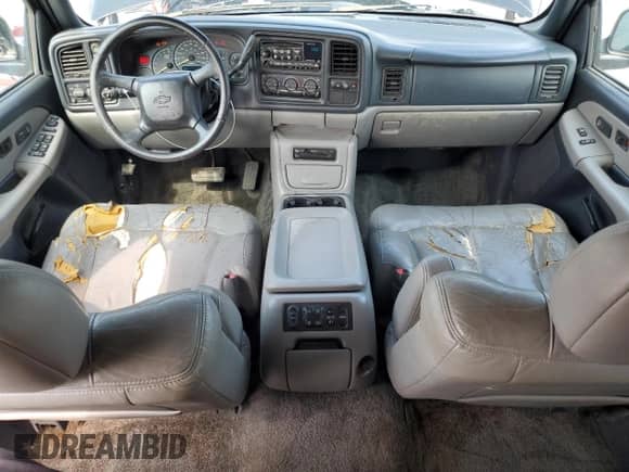 2001 Chevrolet Suburban LT с VIN 3GNFK16T21G107194, выставлен на аукционе Copart как лот 68445204 с пробегом 182 682 миль миль и Списание • Salvage title. История ставок и продаж доступна на DreamBid. Изображение 8.
