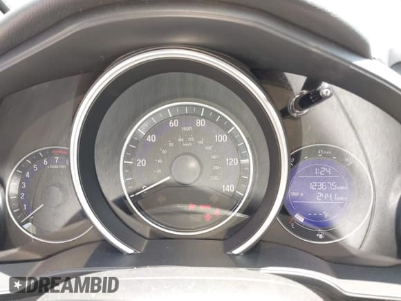 ✅ 2015 Honda Fit LX • VIN: 3HGGK5H58FM784019 • Lot: 42332884. Listed on IAAI with 123,675 mi. Free auction sales archive from the USA and detailed vehicle history report at DreamBid. Image 7.