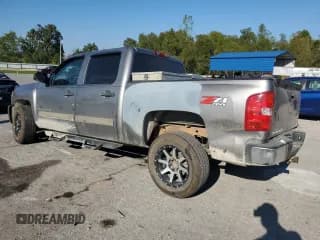 ✅ 2007 Chevrolet Silverado 1500 1LT • VIN: 2GCEK13M571642488 • Lot: 86233665. Wystawiony na Copart z przebiegiem 177 690 mil. Bezpłatny archiwum sprzedaży aukcyjnych z USA i szczegółowy raport historii pojazdu na DreamBid. Zdjęcie 2.