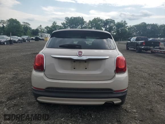 ✅ 2016 FIAT 500X Lounge • VIN: ZFBCFXDT0GP327344 • Lot: 63584175. Listed on Copart with 25,339 mi. Free auction sales archive from the USA and detailed vehicle history report at DreamBid. Image 6.