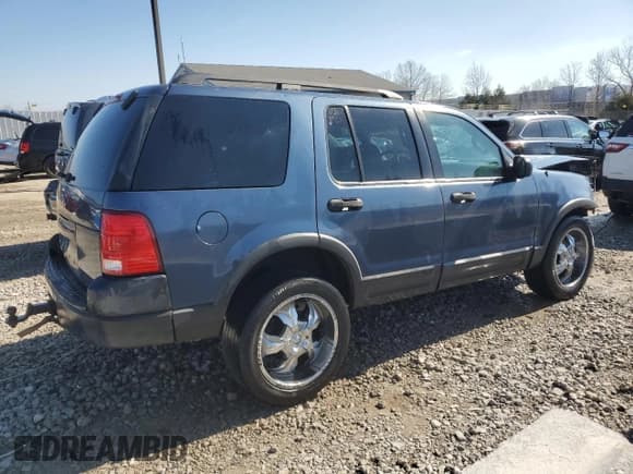 ✅ 2003 Ford Explorer XLT • VIN: 1FMZU73K33UC33574 • Lot: 47052545. Wystawiony na Copart z przebiegiem 164 050 mil. Bezpłatny archiwum sprzedaży aukcyjnych z USA i szczegółowy raport historii pojazdu na DreamBid. Zdjęcie 3.