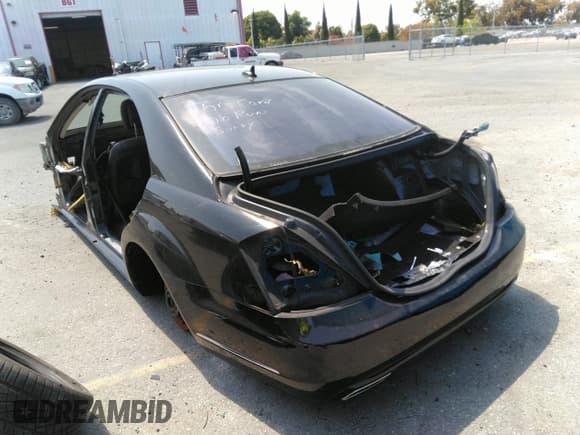 ✅ 2012 Mercedes-Benz S 550 • VIN: WDDNG7DB6CA426463 • Lot: 41505776. Wystawiony na IAAI z przebiegiem Nie podano. Bezpłatny archiwum sprzedaży aukcyjnych z USA i szczegółowy raport historii pojazdu na DreamBid. Zdjęcie 3.