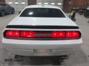 ✅ 2013 Dodge Challenger R/T • VIN: 2C3CDYBT7DH501528 • Lot: 41790514. Wystawiony na IAAI z przebiegiem 122 876 mil. Bezpłatny archiwum sprzedaży aukcyjnych z USA i szczegółowy raport historii pojazdu na DreamBid. Zdjęcie 16.