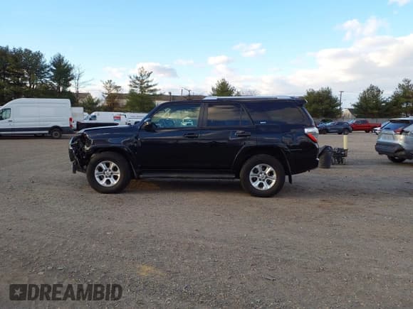 ✅ 2016 Toyota 4Runner Limited • VIN: JTEBU5JR2G5343621 • Lot: 43694680. Listed on IAAI with 143,136 mi. Free auction sales archive from the USA and detailed vehicle history report at DreamBid. Image 15.