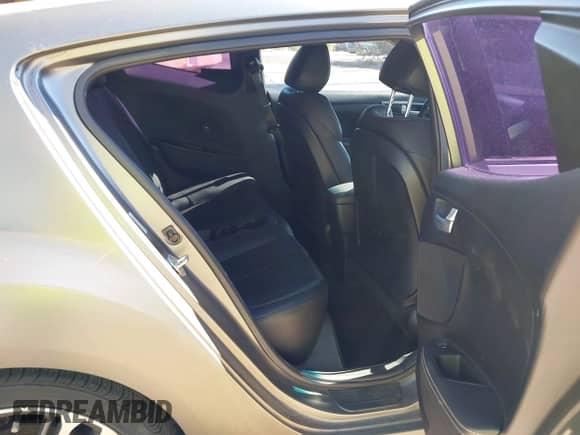 2014 Hyundai Veloster Turbo с VIN KMHTC6AE0EU184269, выставлен на аукционе IAAI как лот 43241844 с пробегом 60 668 миль миль и . История ставок и продаж доступна на DreamBid. Изображение 8.