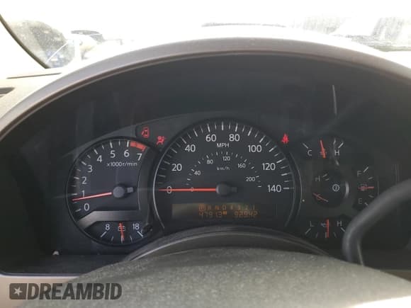 ✅ 2005 Nissan Titan SE • VIN: 1N6AA07A55N503384 • Lot: 51295665. Wystawiony na Copart z przebiegiem 92 942 mil. Bezpłatny archiwum sprzedaży aukcyjnych z USA i szczegółowy raport historii pojazdu na DreamBid. Zdjęcie 9.