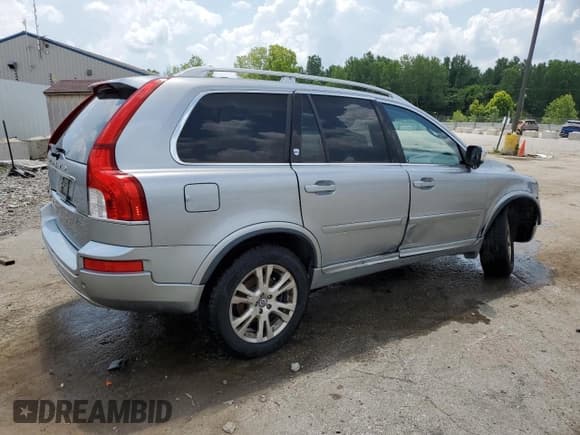 ✅ 2014 Volvo XC90 • VIN: YV4952CY1E1685811 • Лот: 62142665. Опубликован ранее на Copart с пробегом 100 736 миль. Бесплатный доступ к архиву аукционных продаж из США и подробный отчёт об истории автомобиля на DreamBid. Изображение 3.