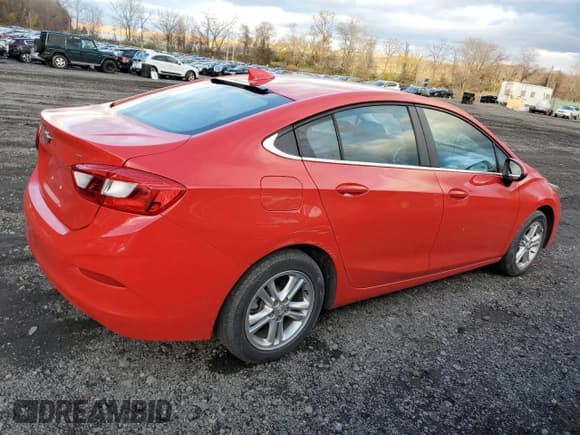 ✅ 2017 Chevrolet Cruze LT • VIN: 1G1BE5SM7H7233764 • Лот: 91549745. Опубликован ранее на Copart с пробегом 62 025 миль. Бесплатный доступ к архиву аукционных продаж из США и подробный отчёт об истории автомобиля на DreamBid. Изображение 3.