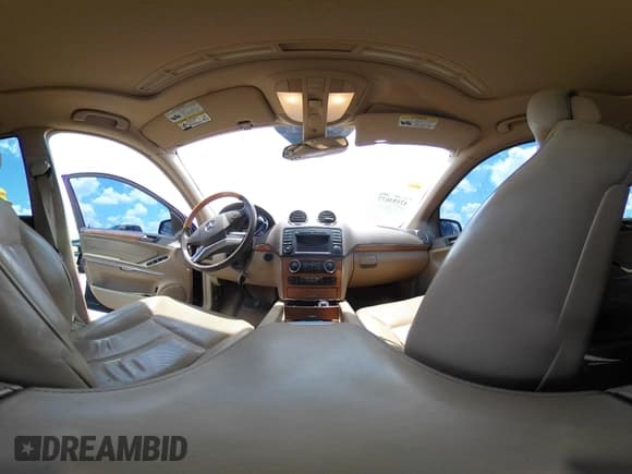 ✅ 2010 Mercedes-Benz GL 550 • VIN: 4JGBF8GE8AA573694 • Lot: 42193677. Listed on IAAI with 128,761 mi. Free auction sales archive from the USA and detailed vehicle history report at DreamBid. Image 20.