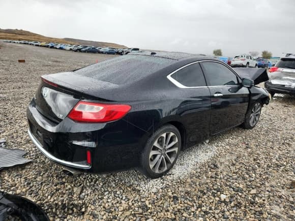 ✅ 2015 Honda Accord EX-L • VIN: 1HGCT2B86FA008398 • Lot: 84616395. Listed on Copart with 55,212 mi. Free auction sales archive from the USA and detailed vehicle history report at DreamBid. Image 3.