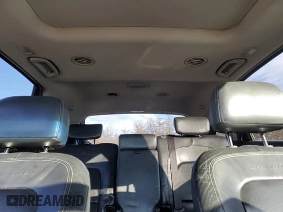 ✅ 2007 Hyundai Veracruz GLS • VIN: KM8NU73C77U021984 • Lot: 87482384. Listed on Copart with 114,312 mi. Free auction sales archive from the USA and detailed vehicle history report at DreamBid. Image 10.