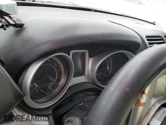 ✅ 2017 Dodge Journey SE • VIN: 3C4PDCAB6HT587260 • Lot: 44608385. Wystawiony na Copart z przebiegiem Nie podano. Bezpłatny archiwum sprzedaży aukcyjnych z USA i szczegółowy raport historii pojazdu na DreamBid. Zdjęcie 9.