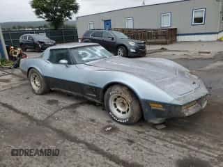 1982 Chevrolet Corvette с VIN 1G1AY8781C5111051, выставлен на аукционе Copart как лот 69101204 с пробегом Не указан миль и Списание • Salvage title. История ставок и продаж доступна на DreamBid. Изображение 4.