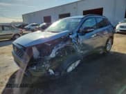 ✅ 2025 Toyota Corolla Cross LE • VIN: 7MUCAAAG6SV118989 • Лот: 89824055. Опубликован ранее на Copart с пробегом 23 011 миль. Бесплатный доступ к архиву аукционных продаж из США и подробный отчёт об истории автомобиля на DreamBid. Изображение 1.