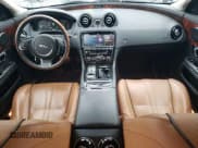 ✅ 2018 Jaguar XJ • VIN: SAJWJ1CD4J8W13822 • Lot: 82401444. Wystawiony na Copart z przebiegiem 68 223 mil. Bezpłatny archiwum sprzedaży aukcyjnych z USA i szczegółowy raport historii pojazdu na DreamBid. Zdjęcie 8.