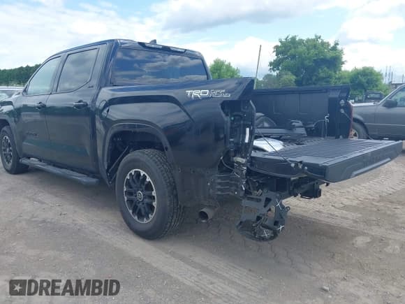✅ 2022 Toyota Tundra SR5 • VIN: 5TFLA5ABXNX012243 • Lot: 42544470. Wystawiony na IAAI z przebiegiem 43 629 mil. Bezpłatny archiwum sprzedaży aukcyjnych z USA i szczegółowy raport historii pojazdu na DreamBid. Zdjęcie 3.