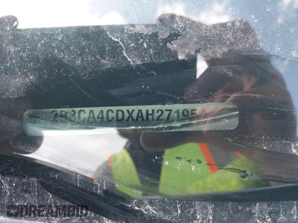 ✅ 2010 Dodge Charger • VIN: 2B3CA4CDXAH271954 • Lot: 43125366. Wystawiony na IAAI z przebiegiem 206 964 mil. Bezpłatny archiwum sprzedaży aukcyjnych z USA i szczegółowy raport historii pojazdu na DreamBid. Zdjęcie 9.