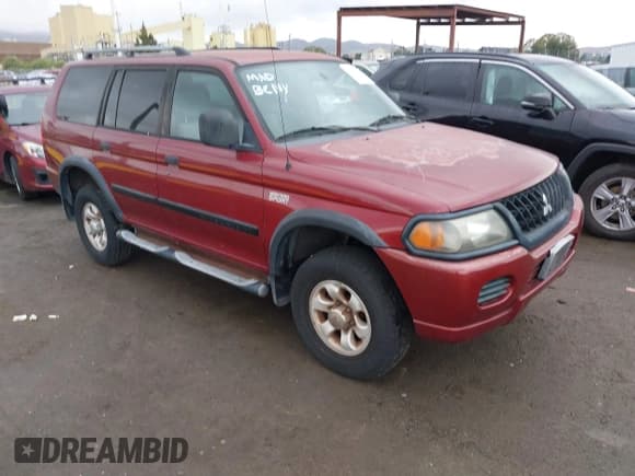 ✅ 2002 Mitsubishi Montero Sport ES • VIN: JA4MT21H52J051672 • Lot: 43464194. Wystawiony na IAAI z przebiegiem 245 873 mil. Bezpłatny archiwum sprzedaży aukcyjnych z USA i szczegółowy raport historii pojazdu na DreamBid. Zdjęcie 1.