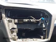 ✅ 2020 Volkswagen Tiguan S • VIN: 3VV1B7AXXLM033223 • Lot: 42906678. Wystawiony na IAAI z przebiegiem 36 927 mil. Bezpłatny archiwum sprzedaży aukcyjnych z USA i szczegółowy raport historii pojazdu na DreamBid. Zdjęcie 18.